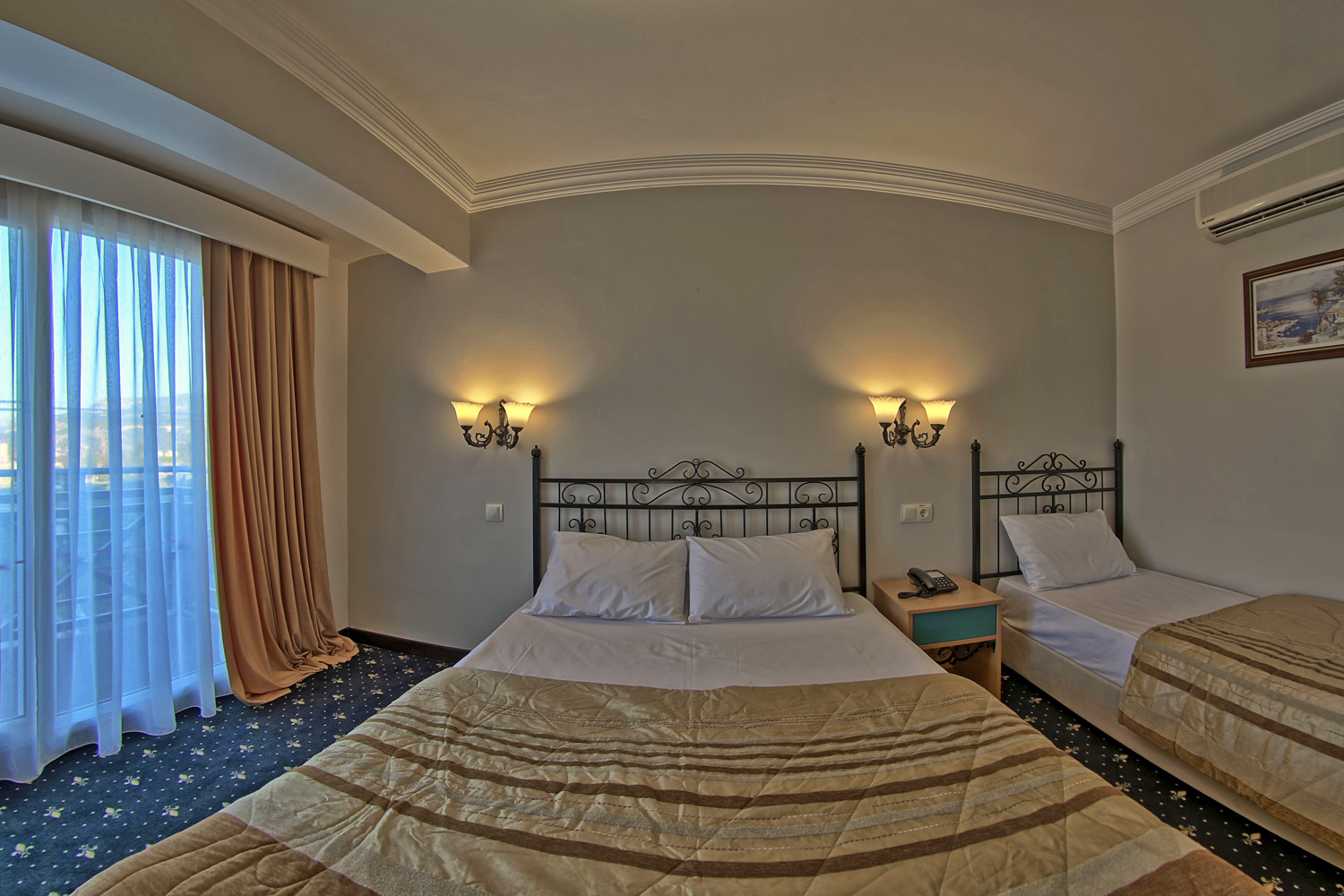 Asmira Royal Classic Room